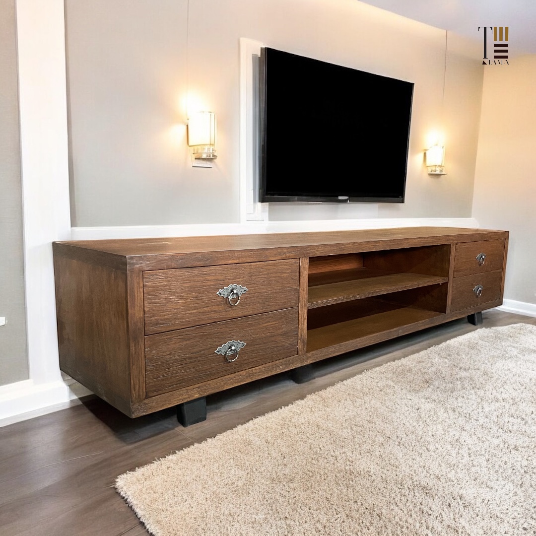 Creek TV unit — Material: Massive Beech wood +Natural Blockboard — Veneer: Natural Beech