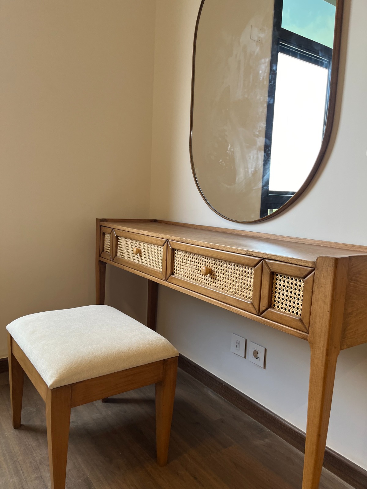 Bali dresser — Dresser units — Material: Massive Beech + Natural blockboard — Veneer: Beech — 2