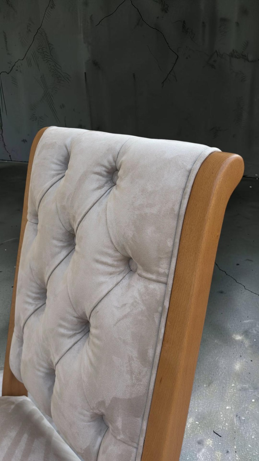 Lewe — Dining chairs — Material: Massive Romanian Beech grade AB high — 2