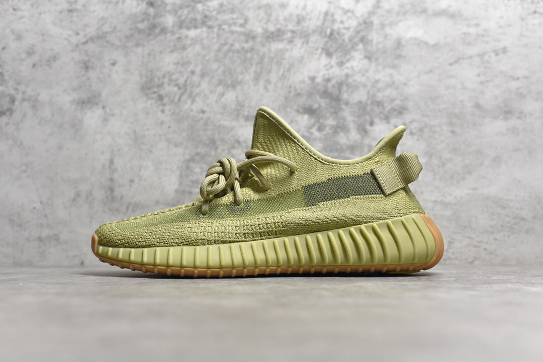 Кроссовки adidas Yeezy Boost 350 V2 Sulfur