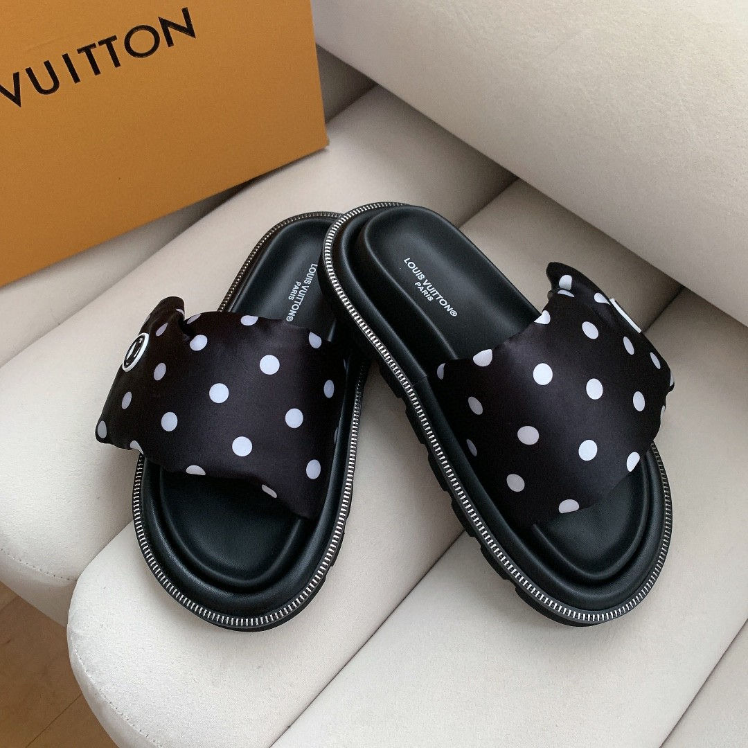 Шлепанцы-мюли Louis Vuitton LV Pool Pillow Flat