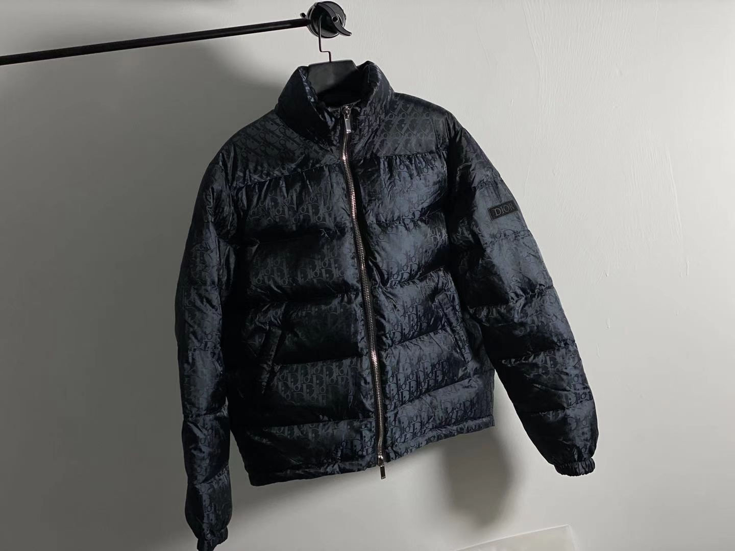Чёрная куртка-пуховик Dior Oblique