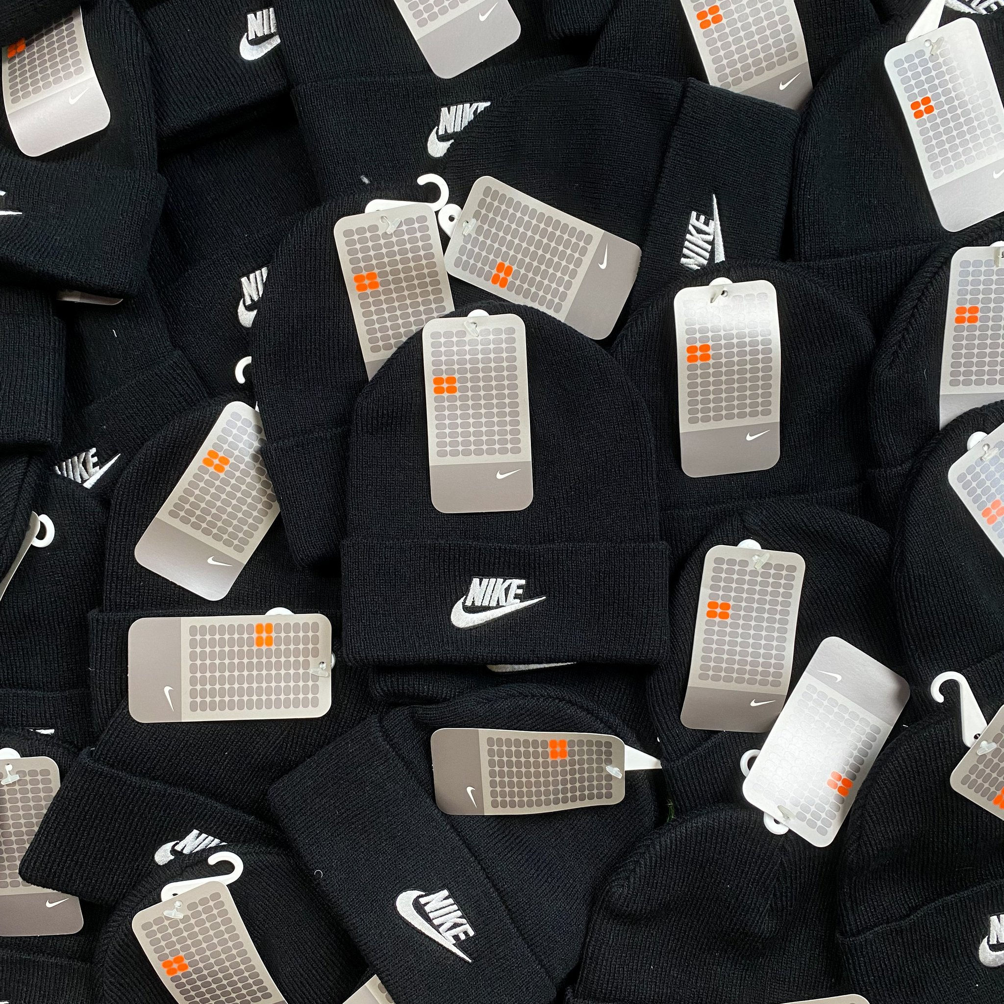 Шапка Nike Vintage Swoosh Чёрная