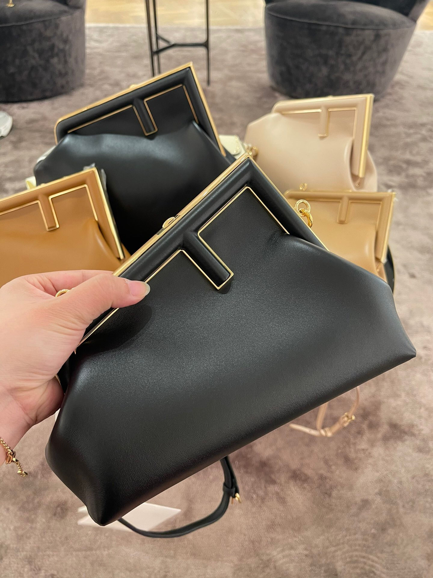 Сумка Fendi First Small из мягкой кожи наппа черного цвета