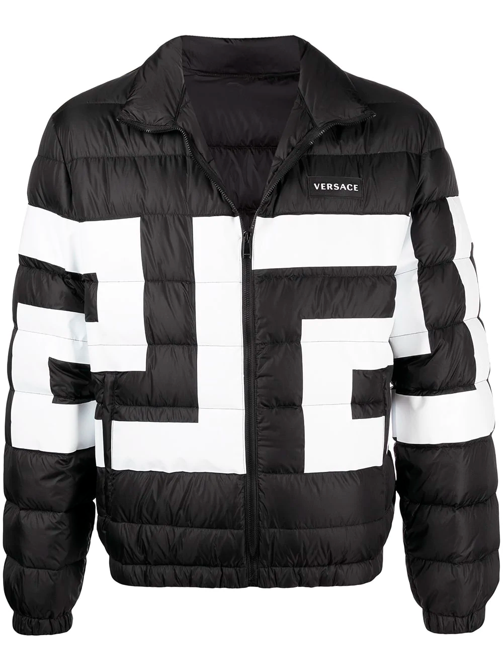 Черный пуховик Versace с принтом Greca