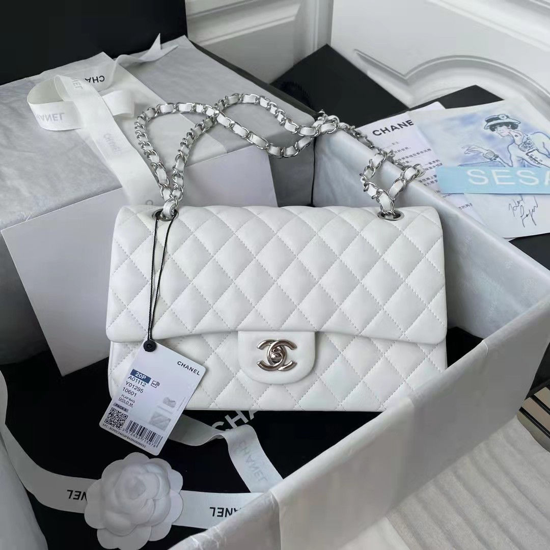 Кожаная сумка Chanel Chevron White
