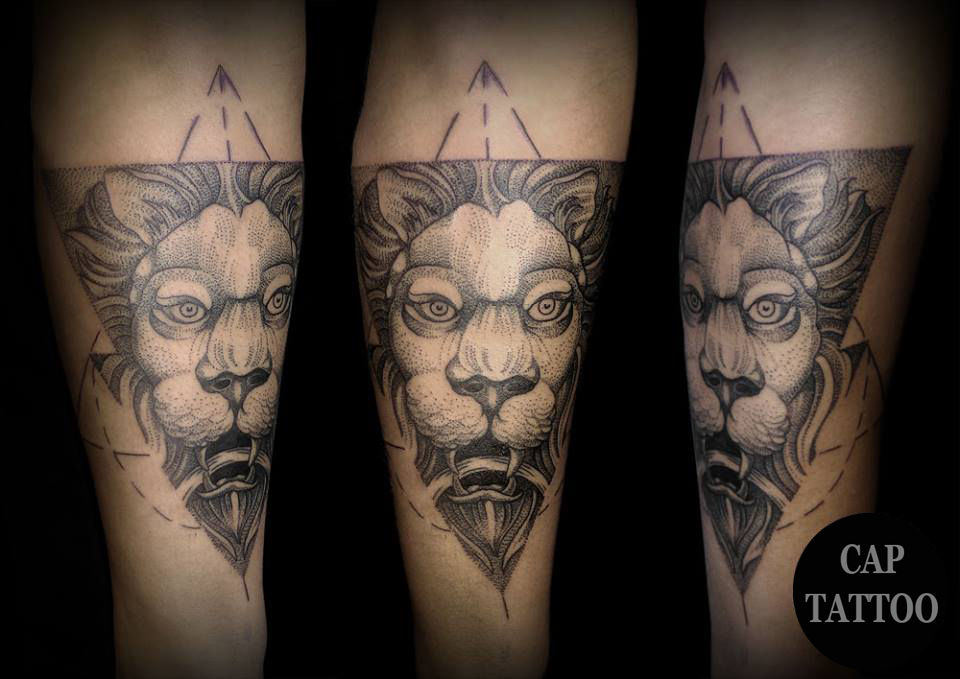 Lion in engraving