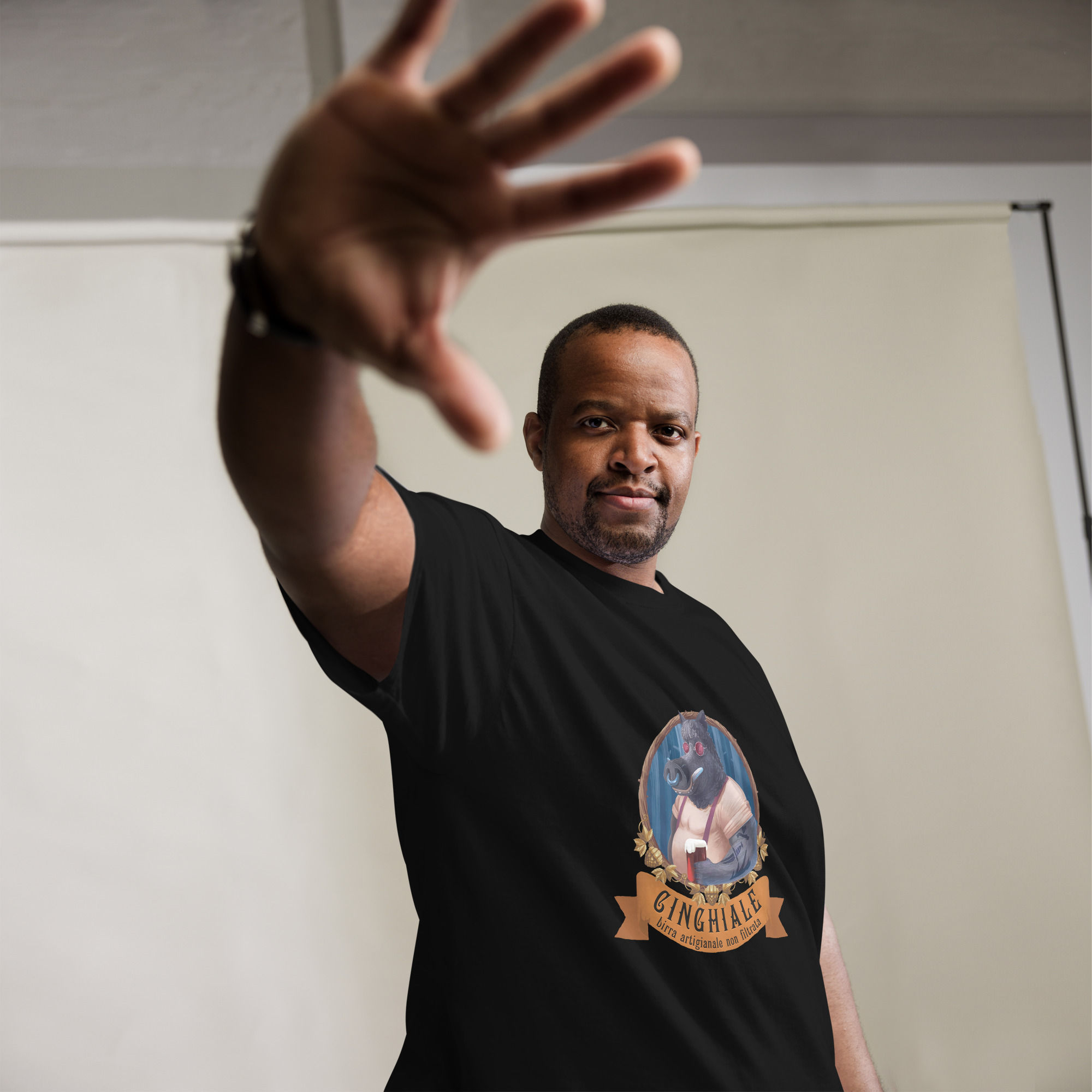 Klassisches Unisex-T-Shirt