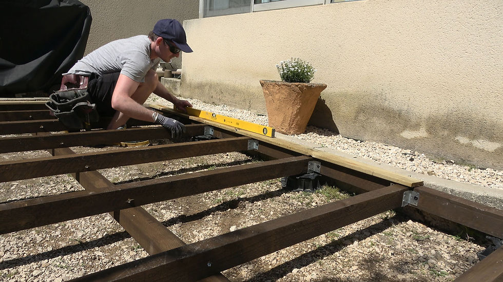 Miniature : Terrasse Flottante en Bois