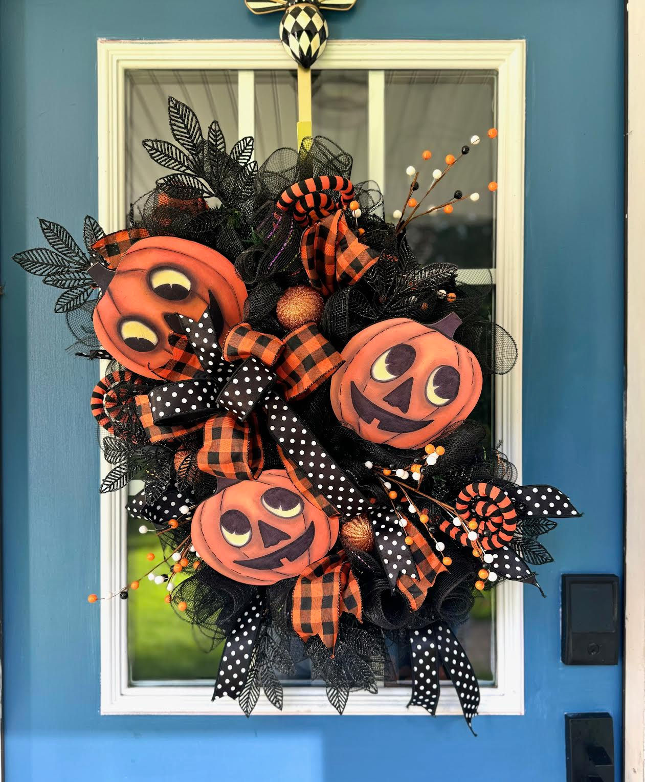 Three jack-o-lantern