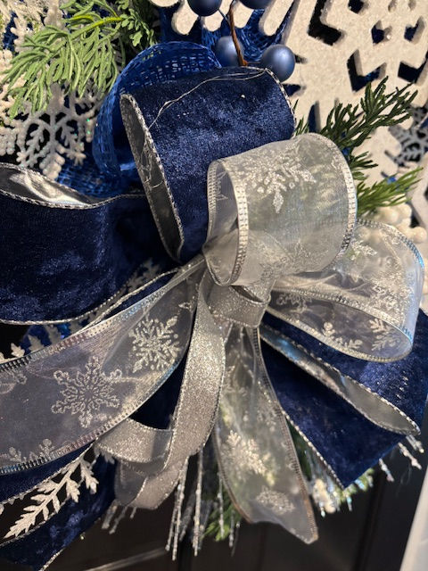 Thumbnail: Midnight Snowflake Elegance Wreath