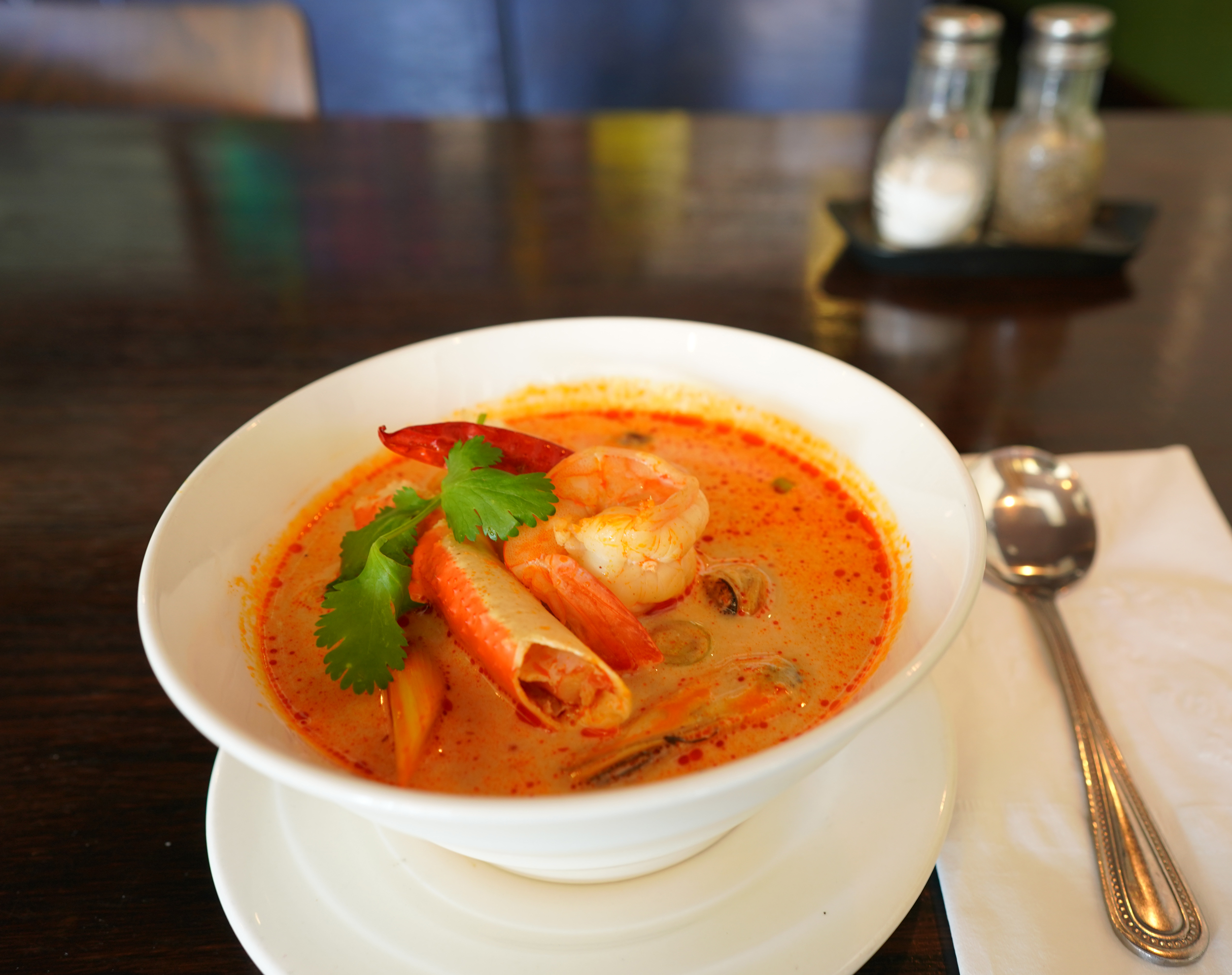 Tom Yum (Spicy & Sour Soup)
