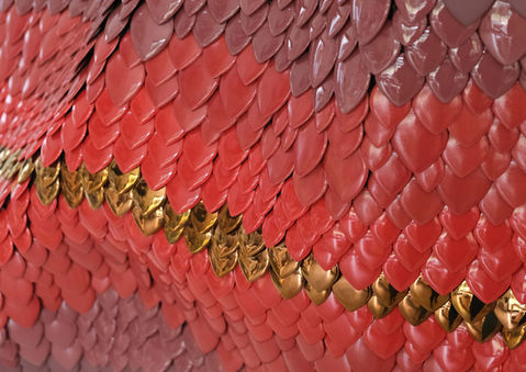 Porcelain tapestry by Juliette Clovis