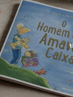 Livro O homem que adorava caixas