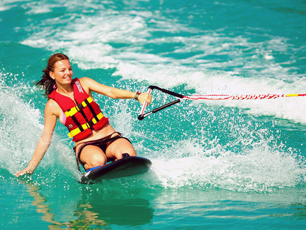 KNEEBOARDING.jpg