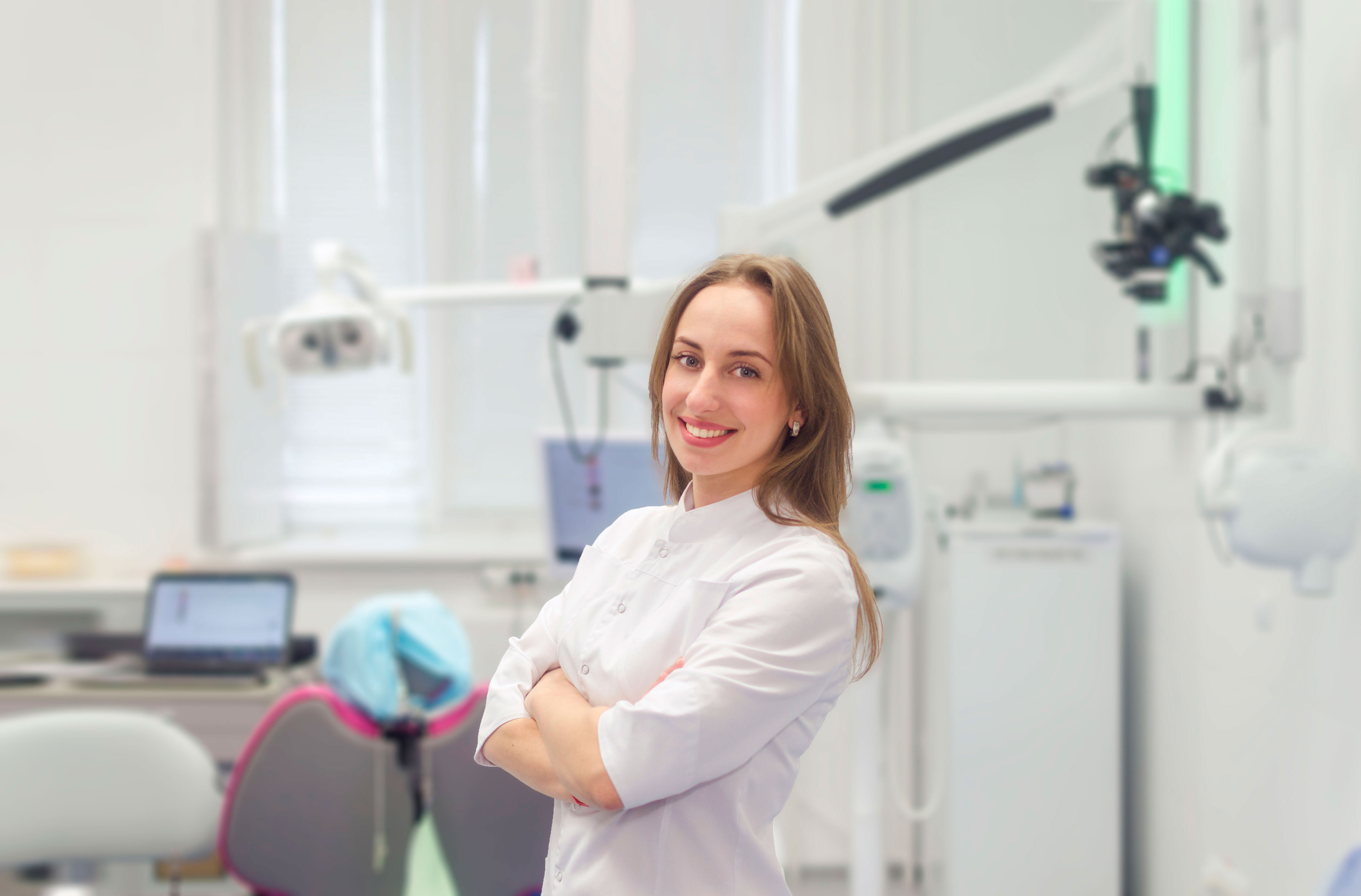 лапшов андрей сергеевич самара. нестеров александр михайлович самара. девушка у стоматолога. стоматология в самаре старостин. герман нестеров стоматолог самара.