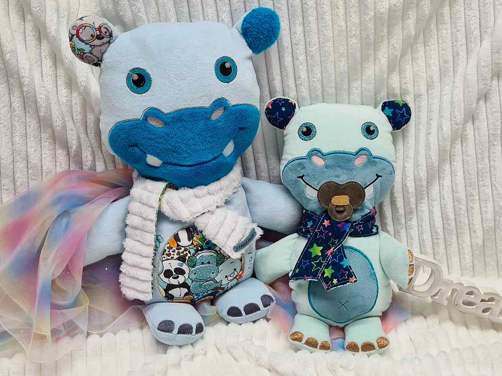 Miniature : Patron PDF Accessoires pour bébé peluche Taille 2 version Broderie et SVG