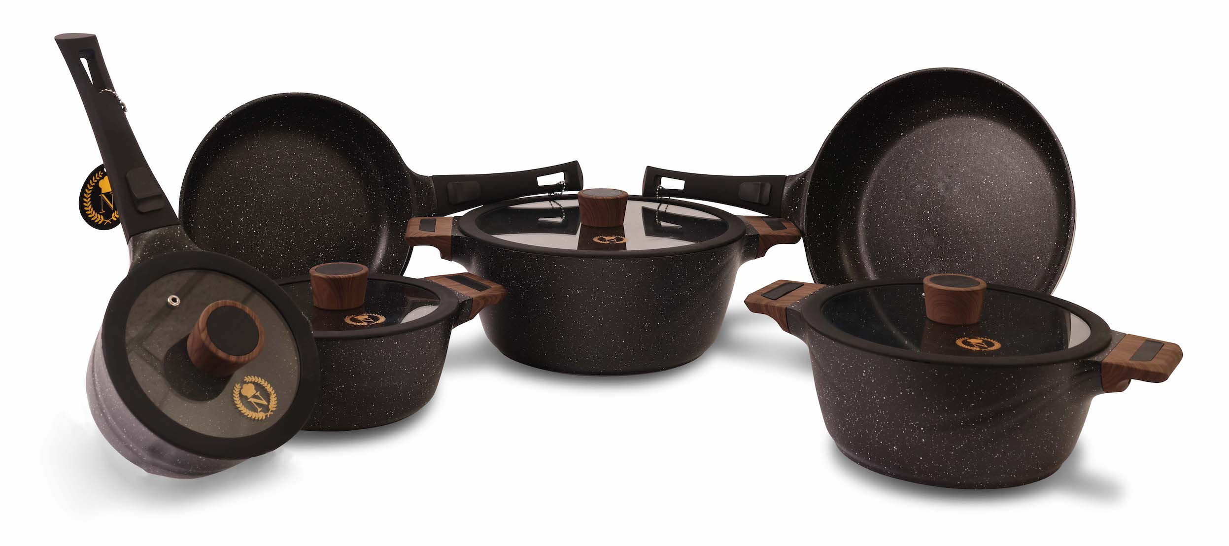 Batterie de cuisine 13 pièces avec attributs effet bois Cflagrant