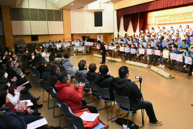 知小2019-ホワイトコンサートで6年生引退