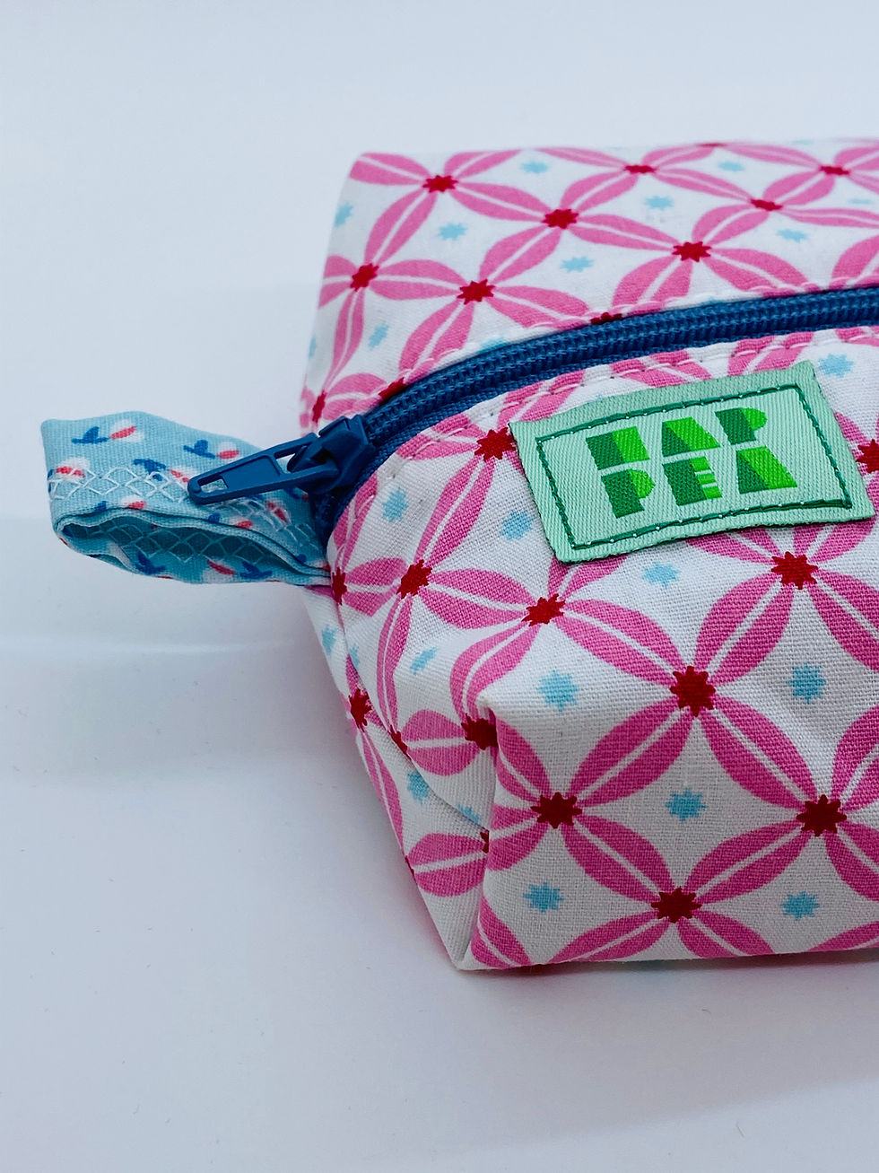 Pink Hap-Pea Leaf
