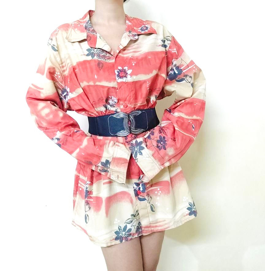 Thumbnail: Midsummer Vintage Floral Print Oversized Shirt 