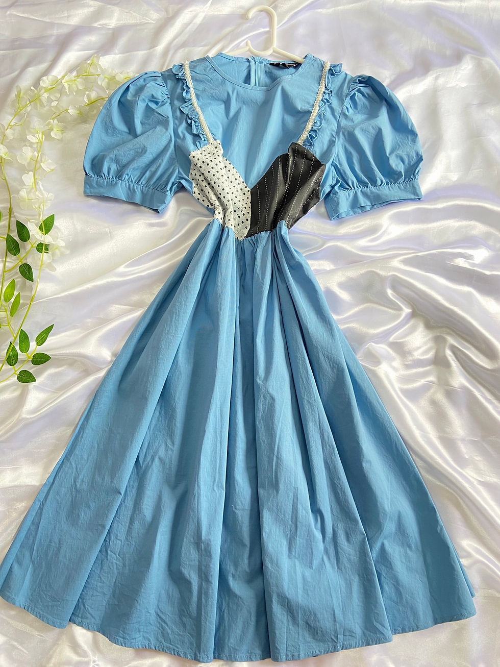 Thumbnail: Abigail’s Pearl Dress (Freesize) 