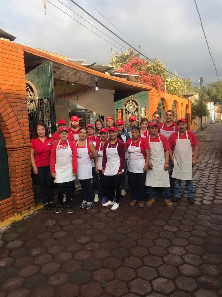 35431133_647073135640766_152884787162801