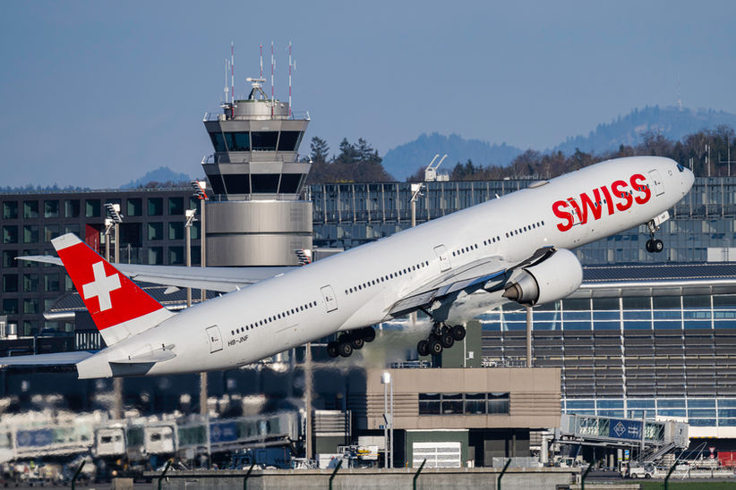 Swiss, Boeing 777-300 by Andreas Agazzi