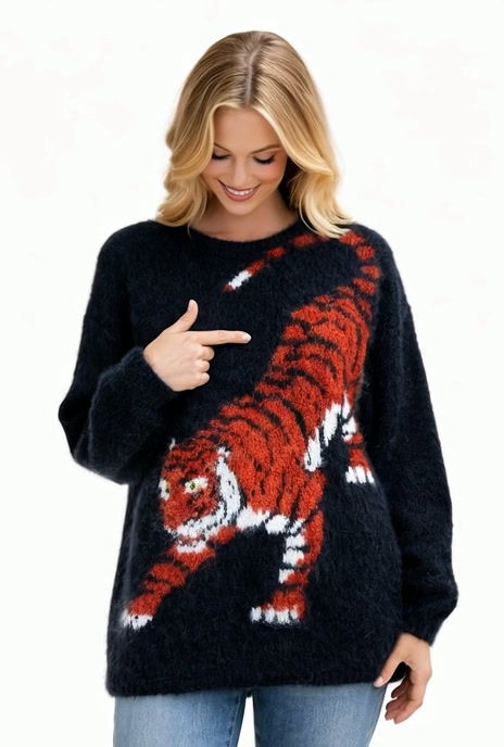 Thumbnail: Running tiger sweater design video