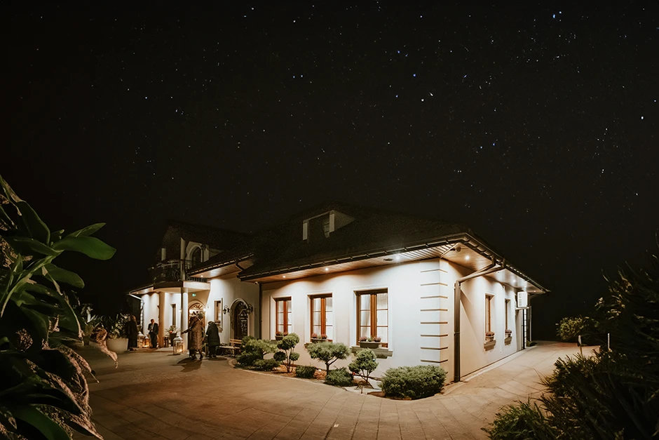 Dworek Mariański, sala weselna Częstochowa, fotograf Częstochowa, zespół weselny Częstochowa, dj Częstochowa, kamerzysta Częstochowa
