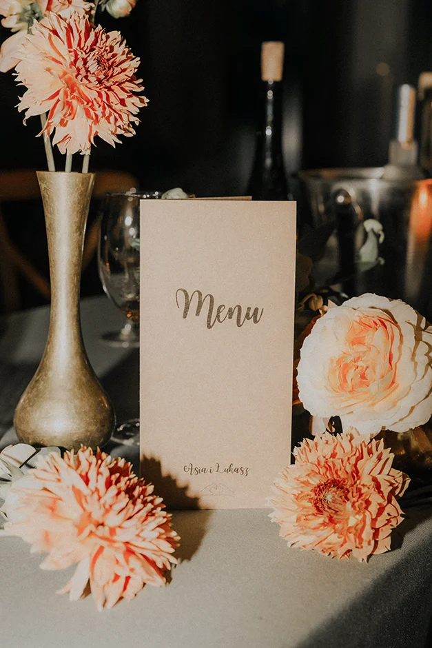 Plener ślubny w Winnicy, Ślub kościelny w plenerze, Winnica Jura, sala weselna, kamerzysta, fotograf, Kraków