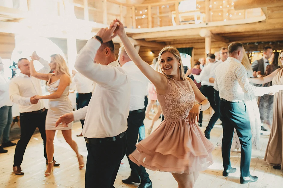 Kaplica Świętego Jana Nepomucena, Gościniec Nałęże, fotograf Jaworze, Dj. Karkut, fotograf śląsk, fotograf Gliwice, fotograf Bielsko-Biała, ślub Jaworze, sala weselna śląsk, fotograf Żory, Kaplica Świętego Jana Nepomucena, Gościniec Nałęże, fotograf Jaworze, Dj. Karkut, fotograf śląsk, fotograf Gliwice, fotograf Bielsko-Biała, Gościniec Szumny, Koralowa Sala Bankietowa, Dom Weselny Radosna, Sala Weselna Romeo i Julia, Kamil Szmidla, Mariusz Muzyk