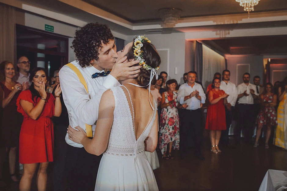 Fotograf Kraków, fotograf ślubny Kraków, fotograf na wesele w Krakowie, sala weselna Kraków, sala weselna Romantica, sala weselna małopolskie, ślub w kościele, twojdzien.com, dj na wesele Kraków, zespół na wesele Kraków, sala weselna śląsk, polsko-amerykańskie wesele, wesele Brzoskwinia Ogród, wesele w Krakowie, ranking sal weselnych Krakowa