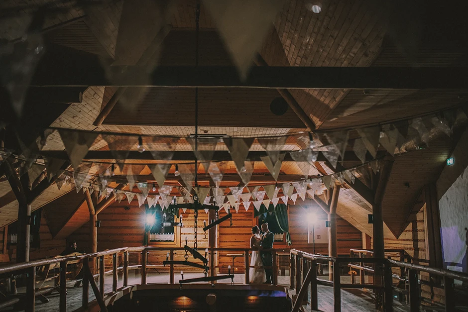 Kaplica Świętego Jana Nepomucena, Gościniec Nałęże, fotograf Jaworze, Dj. Karkut, fotograf śląsk, fotograf Gliwice, fotograf Bielsko-Biała, ślub Jaworze, sala weselna śląsk, fotograf Żory, Kaplica Świętego Jana Nepomucena, Gościniec Nałęże, fotograf Jaworze, Dj. Karkut, fotograf śląsk, fotograf Gliwice, fotograf Bielsko-Biała, Gościniec Szumny, Koralowa Sala Bankietowa, Dom Weselny Radosna, Sala Weselna Romeo i Julia, Kamil Szmidla, Mariusz Muzyk