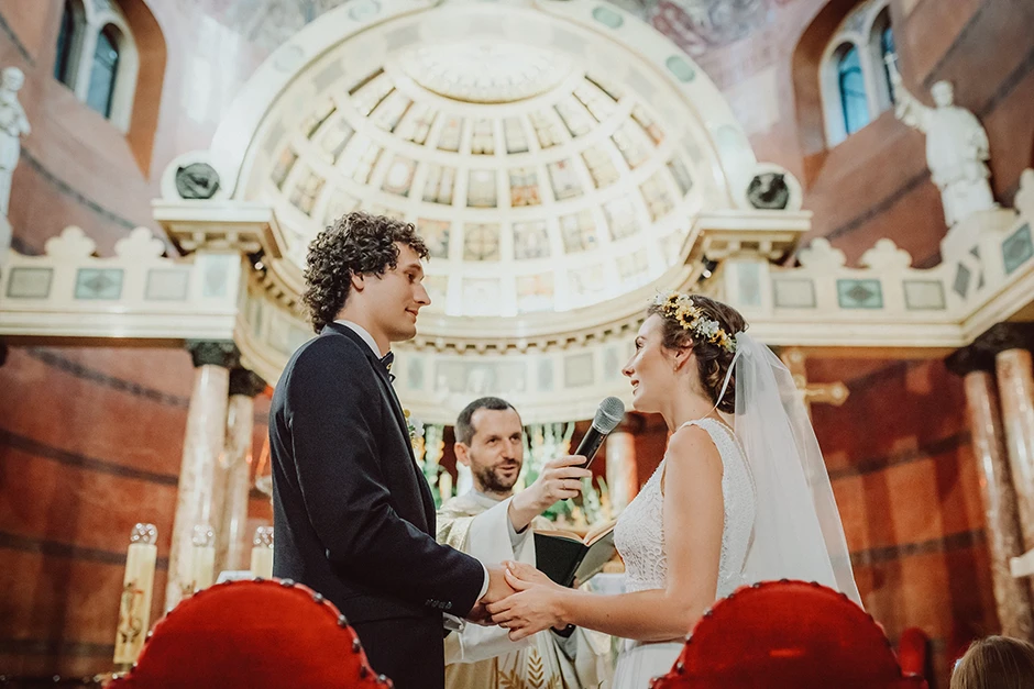 Fotograf Kraków, fotograf ślubny Kraków, fotograf na wesele w Krakowie, sala weselna Kraków, sala weselna Romantica, sala weselna małopolskie, ślub w kościele, twojdzien.com, dj na wesele Kraków, zespół na wesele Kraków, sala weselna śląsk, polsko-amerykańskie wesele, wesele Brzoskwinia Ogród, wesele w Krakowie, ranking sal weselnych Krakowa