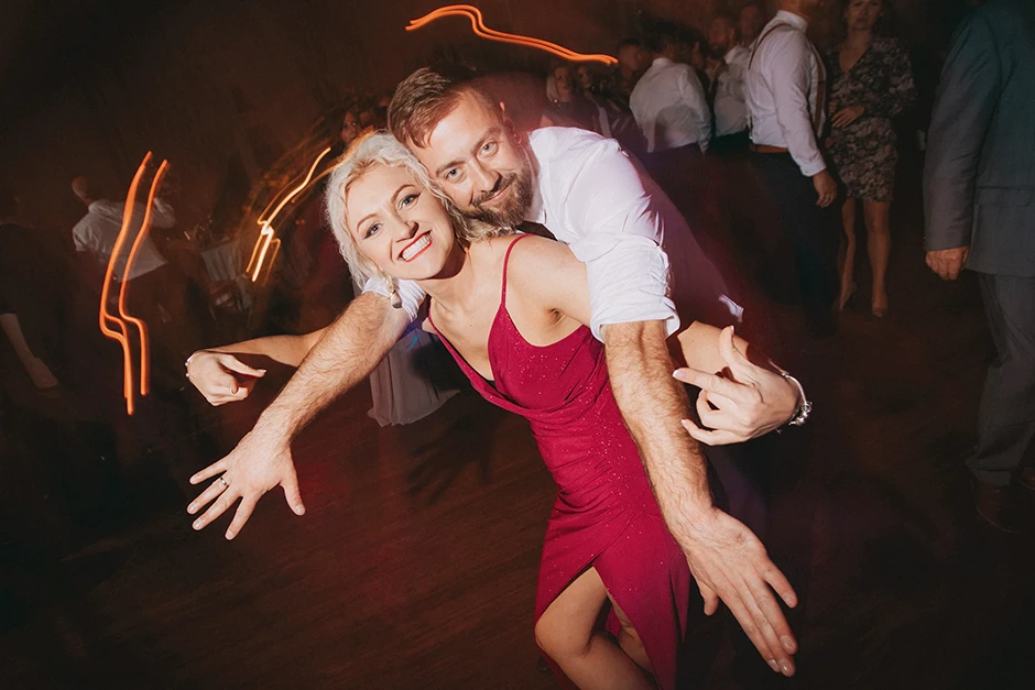 Luxury Hotel Piekary, kościół Brata Albert Żory, Groovy Cover Band, fotograf Piekary, fotograf ślubny śląsk,  sala VillaNova, wesele Szyb Bończyk, wesele Restauracja Umami, wesele Stara Szwajcaria, wesele Willa Słoneczna, fotograf ślubny Rybnik, sala weselna śląsk, sala weselna Katowice, fotografia ślubna śląsk, Ryszard Litwiak, Agnieszka Fiodor, Fotograf Przemysław Szklarski