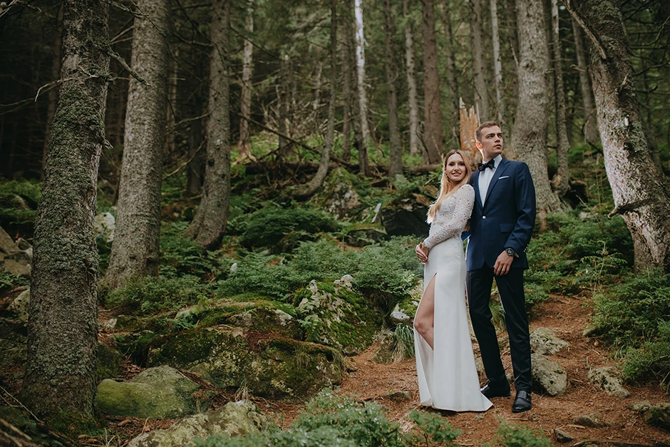 Ślub w plenerze Kraków, ślub humanistyczny Kraków, fotograf ślubny Kraków, wesele Ogród Brzoskwinia, sala weselna małopolskie, plener ślubny Morskie Oko, plener ślubny w górach, Crystal Palace, Sala Weselna Tiffany,  Pałac Goetz, Pałac pod Baranami, Dwór Sieraków, Stara zajezdnia Kraków, Cztery Kadry, Malachite Meadow, Marcin Orzolek