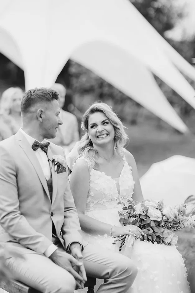 Plener ślubny w Winnicy, Ślub kościelny w plenerze, Winnica Jura, sala weselna, kamerzysta, fotograf, Kraków