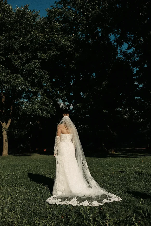 Kamerzysta na wesele, fotograf na ślub, sala weselna