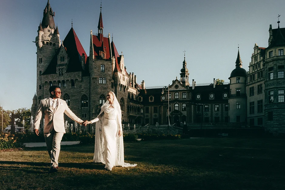 Zamek Moszna, sesja ślubna, fotograf ślubny, kamerzysta na wesele, pozy ślubne, fotograf śląsk, kamerzysta śląsk