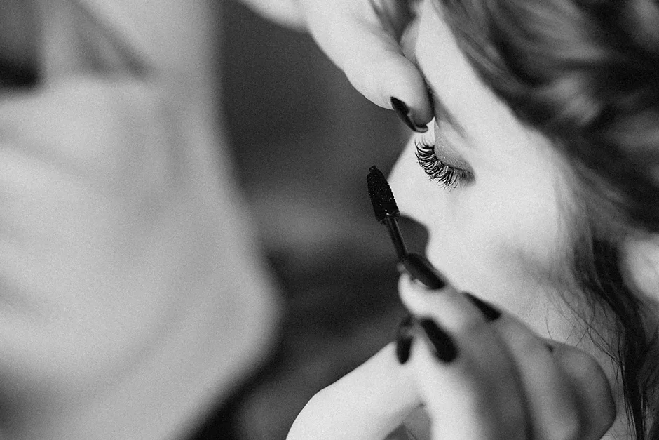 Sala weselna "Romeo i Julia" w Szczyrku to idealne miejsce na romantyczne przyjęcie w klimacie włoskiej winnicy. Połączenie rustykalnego wystroju, górskich widoków i ciepłej atmosfery tworzy wyjątkową scenerię dla niezapomnianego wesela w stylu toskańskim.