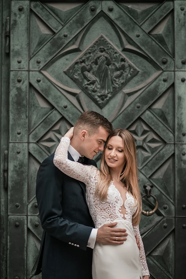 Sesja ślubna w Krakowie, pomysł na sesję ślubną, fotograf ślubny Kraków, wesele Kraków, Brzoskwinia Ogród, fotograf na ślub małopolskie
