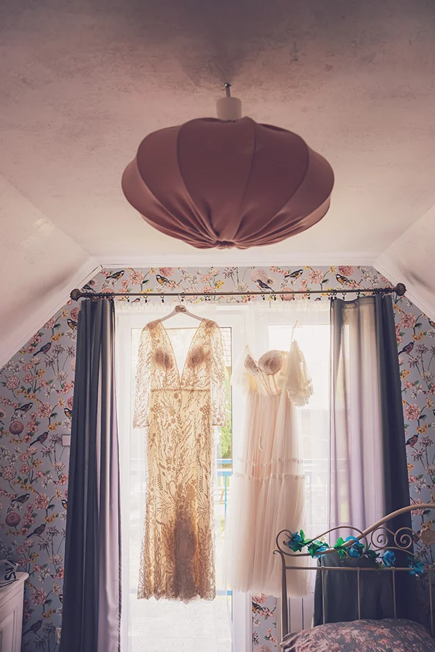 Fotograf Kraków, reportaż ślubny z sali weselnej w Małopolsce, styl rustykalny, kamerzysta, wedding content creator Kraków