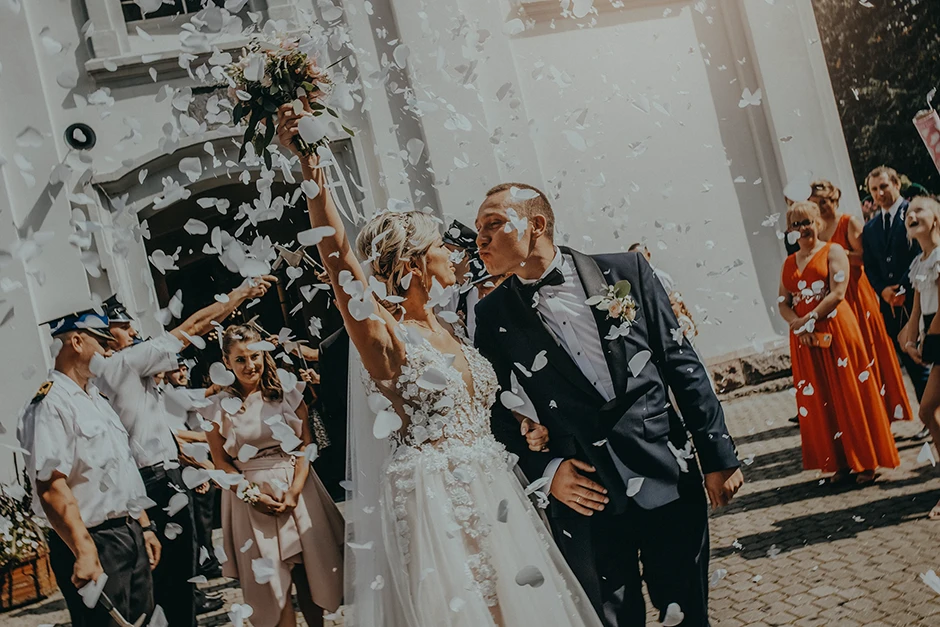 Sala Orchidea, Wesele Orchidea, Sala Bankietowa Orchidea, Zespół Fantazja, Plener ślubny Krowiarki, plener ślubny pałac w Krowiarkach, sesja Krowiarki, fotograf Częstochowa, fotograf Włoszczowa, fotograf Piotrków, fotograf ślubny Częstochowa, sala weselna Włoszczowa, sala weselna Częstochowa, sala weselna Radomsko, fotograf Radomsko