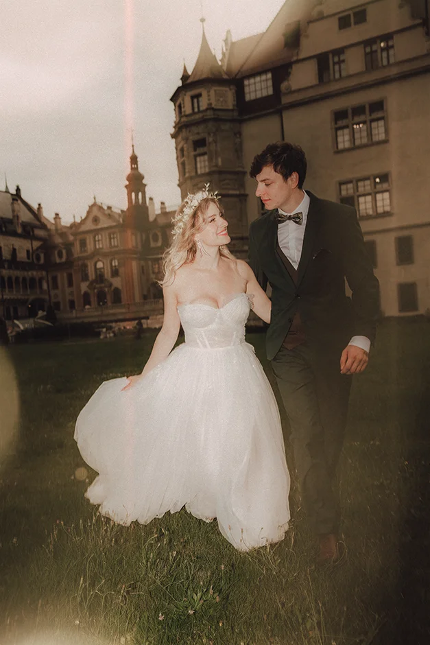 Sesja poślubna w parku