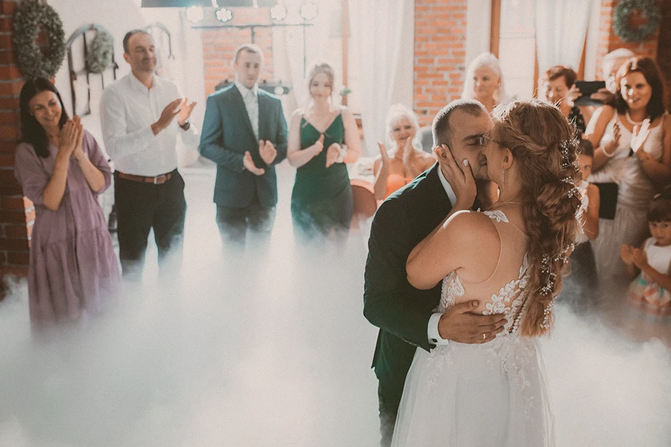 Ceglany dom Herby, dj Rafał Maroń, Kościół Olszyna, fotograf Lubliniec, fotograf Ślubny Herby, fotograf ślubny Blachownia, Karolina Dąbrowska fotografia, Rafał Skowronek fotograf, Fleszka Studio, Dom Przyjęć Paradise, Dom Przyjęć Finezja, Dom Przyjęć Wiktoria, Arkadia Sala Bankietowa, fotograf ślubny śląsk, fotograf ślubny Zabrze, fotograf ślubny Bytom