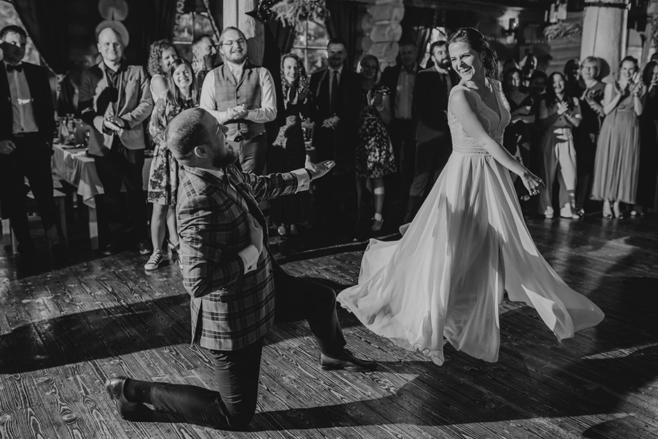 Fotograf Kraków, Sala weselna Kraków, Skansen Smaków, kamerzysta Kraków, sala weselna małopolskie, zespół weselny Kraków, dj Kraków, atrakcje weselne Kraków, fotograf ślubny Kraków, 