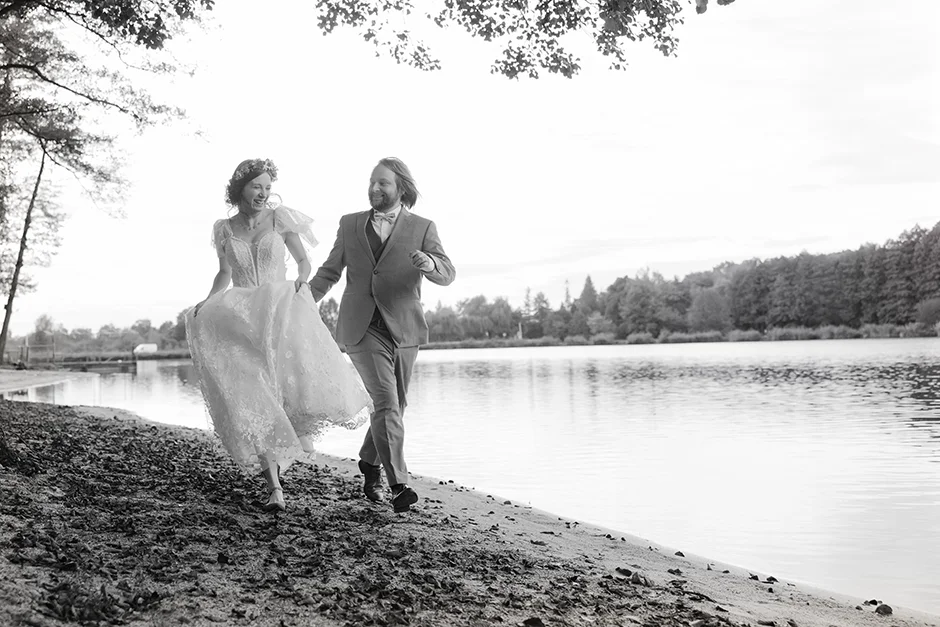 Ślub plenerowy z widokiem na jezioro śląsk, fotograf i kamerzysta