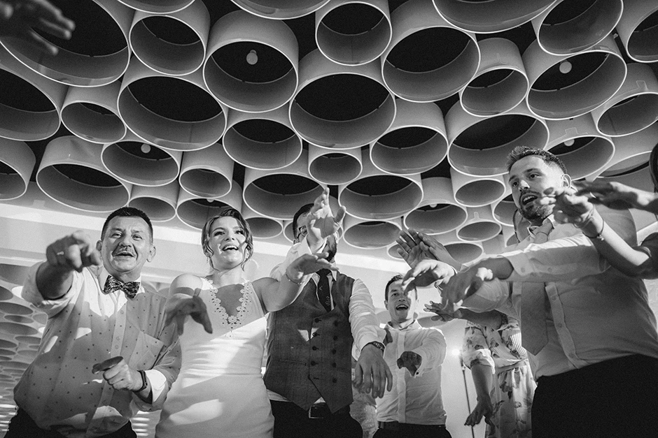 Fotograf Częstochowa, Sala weselna Rezydencja, Sala weselna Częstochowa, Dj Częstochowa, kamerzysta Częstochowa, zespół weselny Częstochowa, suknia ślubna Częstochowa, Rezydencja w Białej 