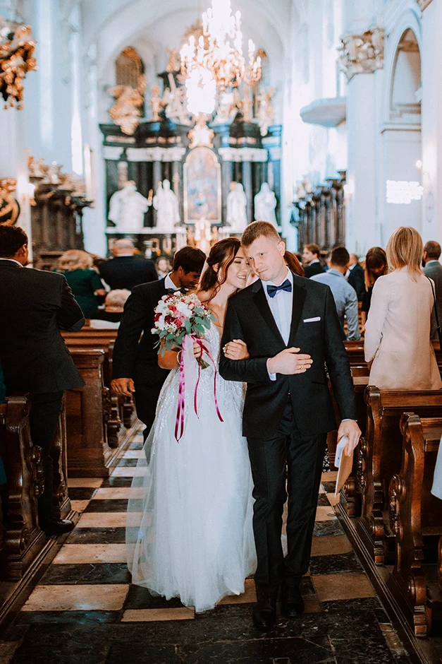 Ślub Opactwo Benedyktynów, ślub Tyniec, wesele Kraków, sala weselna Kraków, wesele Qrudo, sala weselna małopolskie, wesele Akacjowy Dwór, Krakowski Dom Weselny, Dom Weselny u Niedźwiedzia, wesele Hotel Stary, wesele Pałac Minoga, fotograf ślubny Kraków, dj Kraków, zespól weselny Kraków